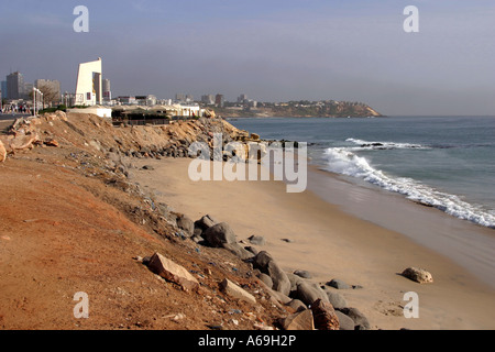 Sénégal Dakar Corniche Ouest coast au monument du millénaire Banque D'Images