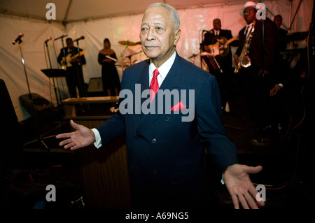 Ancien maire David Dinkins occupe une fonction sociale dans la ville de New York USA 23 Février 2006 Banque D'Images
