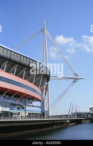 Millennium Stadium de Cardiff qui a tenu un grand nombre de FA Cup et les six nations de rugby Banque D'Images