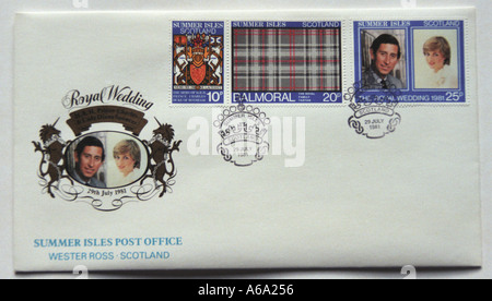 Îles Summer Postal service avec ses propres timbres Wester Ross Scotland UK Voile prend mail à mainland Banque D'Images