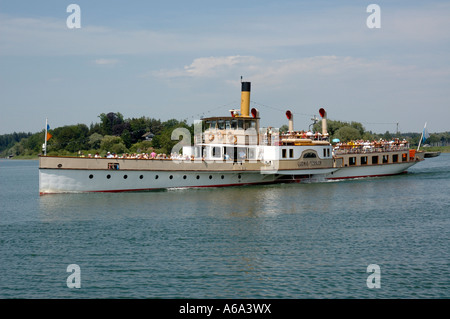 Ludwig Fessler vapeur à aubes sur le lac de Chiemsee, en Bavière, Allemagne. Banque D'Images