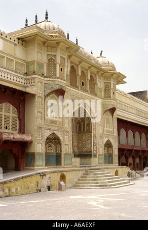 Vue de côté de la passerelle, Ganesh Pol Fort Amber, Jaipur, Rajasthan, Inde Banque D'Images