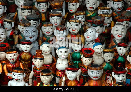 Poupées marionnettes sur l'eau à vendre à vieux quartier de Hanoi Vietnam l'Asie du sud-vietnamiens orient Oriental Banque D'Images