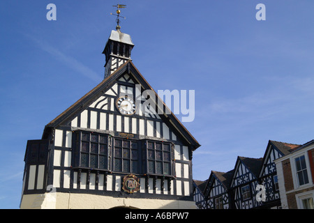 Cadre en bois noir et blanc Bridgnorth Town Hall Shropshire en Angleterre Banque D'Images