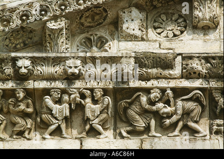 Cathédrale saint-CASTOR - Nîmes - Gard - LANGUEDOC-ROUSSILLON - FRANCE Banque D'Images