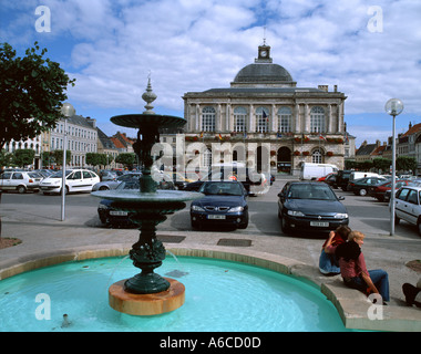 La Place du Maréchal Foch à St Omer Banque D'Images