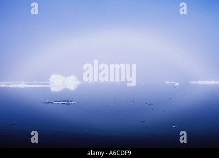 Fogbow au-dessus du nord de la baie de Melville Thule Greenland Banque D'Images