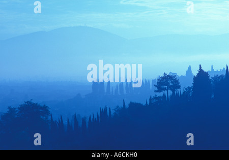 Italie Florence sur la campagne tôt le matin bleu clair Banque D'Images