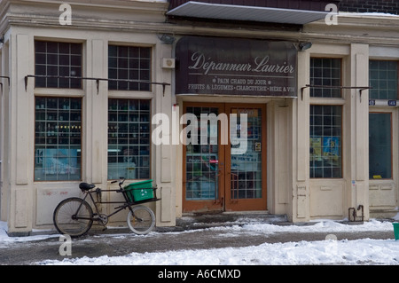 Dépanneur rue Laurier Montréal Canada Banque D'Images