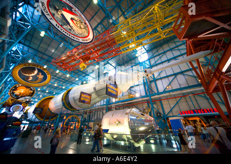 Fusée Saturn V cinq NASA John F Kennedy Space Center de Cape Canaveral Floride Etats-unis JMH1236 Banque D'Images