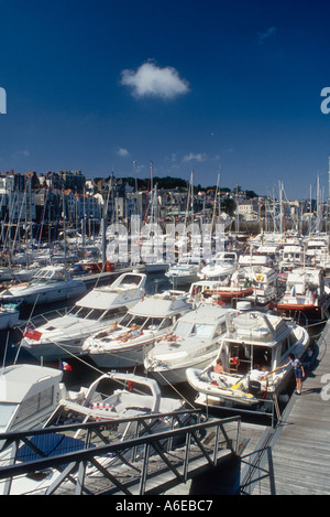 Vedette à moteur à Victoria Marina St Peter Port Guernsey Channel Islands UK Banque D'Images