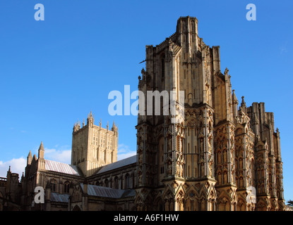 Wells Cathedral à partir de l'angle nord-ouest montrant la façade ouest de l'Angleterre Somerset Banque D'Images