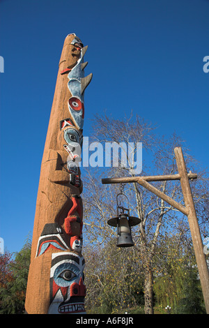 Totem, section canadienne d'EPCOT Center, World Showcase, Disney World, Orlando, Floride, USA Banque D'Images