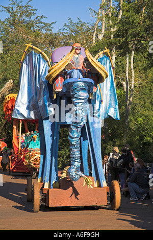 Char sur le batteur, Mickey's Jammin Jungle Parade, Animal Kingdom, Disney World, Orlando, Floride, USA Banque D'Images