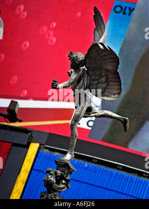 Statue d'eros de Piccadilly Circus Londres Banque D'Images