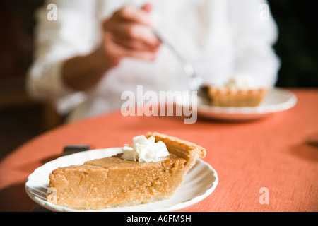 Vacances de Thanksgiving traditionnel dessert pumkin pie Banque D'Images