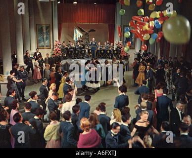 Haut vol 1957 Columbia/Warwick film sur une école de formation de la RAF Banque D'Images