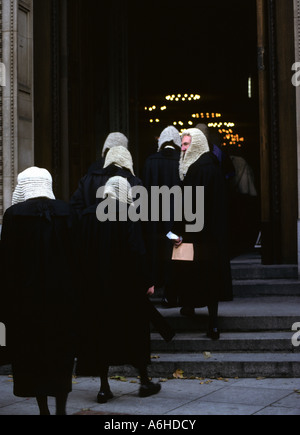 Procession annuelle des juges de l'abbaye de Westminster à Londres, la Chambre des Lords service ci-après pour marquer début de Law Banque D'Images