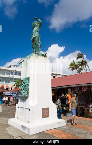 Statue de Belain d Esnambuc Marché artisanal dans la Savane Park Ville Fort de France Martinique Antilles Françaises Antilles Banque D'Images