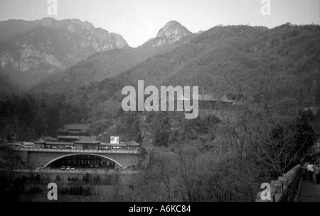 À mi-chemin au ciel porte Mont Tai Tai Shan Grande Montagne du Taoïsme Chinois Shandong Chine Asie Asie Asie Banque D'Images