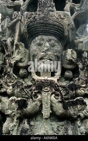 Stèle sculptée en pierre B mégalithe représentant les anciens Mayas, ruines mayas de Copan Honduras King Amérique Centrale Banque D'Images