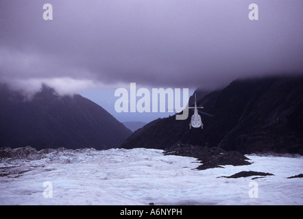 Hélicoptère sur Fox Glacier, Alpes du Sud, l'île du Sud, Nouvelle-Zélande Banque D'Images