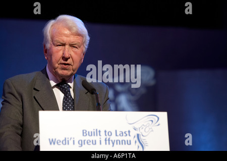 Lord Peter Walker s'exprimant lors d'une conférence du parti conservateur à Llandudno, au nord du Pays de Galles Banque D'Images