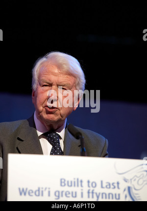 Lord Peter Walker s'exprimant lors d'une conférence du parti conservateur à Llandudno, au nord du Pays de Galles Banque D'Images