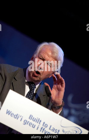 Lord Peter Walker s'exprimant lors d'une conférence du parti conservateur à Llandudno, au nord du Pays de Galles Banque D'Images