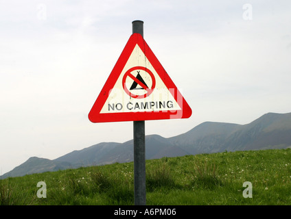 Aucun signe de camping près de Keswick, dans le Lake District, Cumbria England Banque D'Images