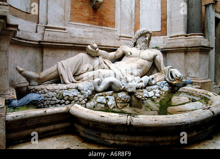 Statue du dieu grec Zeus Rome Italie Europe du Sud Est Banque D'Images