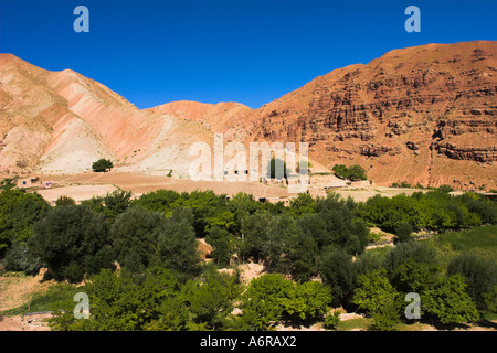 Paysages de l'Afghanistan près du village de confiture sur la route vers le célèbre minaret de Djam Banque D'Images