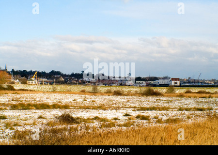 Par River Deben en hiver Woodbridge Suffolk Angleterre Banque D'Images