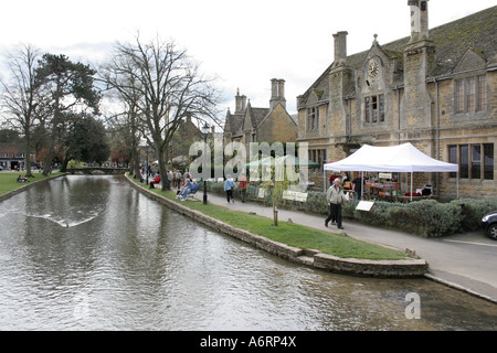 Bourton on the water dans le Gloucestershire. Banque D'Images