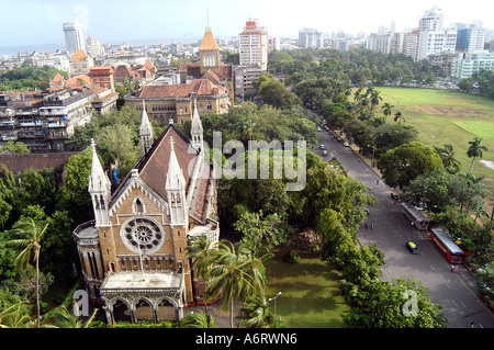 Vue aérienne de Convocation Hall magnifique du haut de la tour de l'Université Rajabhai à Mumbai, Maharashtra Bombay Inde Asie Banque D'Images