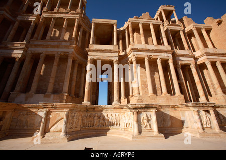 Le Théâtre Romain largement reconstruites à Sabratha en Libye Banque D'Images