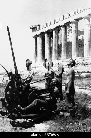 Evènements, deuxième Guerre mondiale / seconde Guerre mondiale, Grèce, campagne des Balkans 1941, pistolet anti-avions allemand de 20 mm à l'Acropole, Athènes 27.4.1941, Banque D'Images