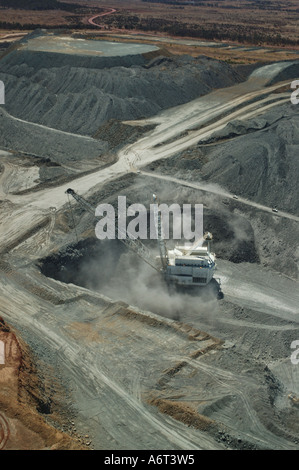 Vue aérienne de la ligne à glisser mine de charbon Central Queensland Australie Banque D'Images