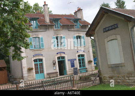 Bligny Sur Ouche gare saone et loire france Banque D'Images