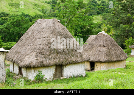 Navala Village dans les hautes terres fidjiennes, le seul village à gauche sur Fidji construite entièrement de la bure traditionnelles maisons Banque D'Images