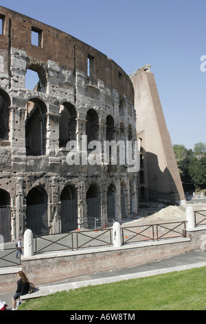 Le Colisée ou le Colisée, à l'origine connu comme l'amphithéâtre Flavien , Rome Italie Europe Banque D'Images