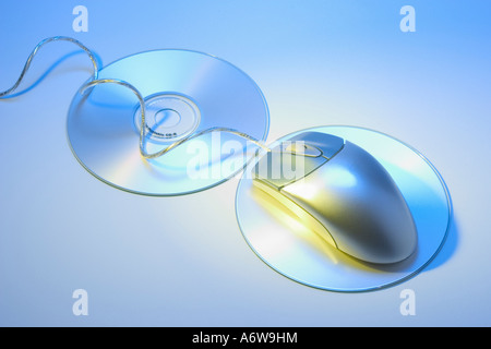 Souris d'ordinateur sur CD Banque D'Images