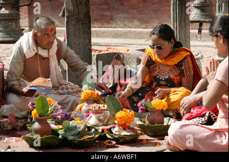 Festival à l'ensemble du temple de Mhaypi, Katmandou Banque D'Images