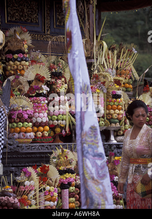 L'Asie, INDONÉSIE, Bali, Temple Pura Gubug, lac Tamblingan. Banque D'Images