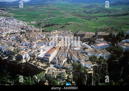 Ronda vue aérienne, la province de Malaga, Andalousie, espagne. Village blanc à l'intérieur des terres de la Costa del Sol. Banque D'Images