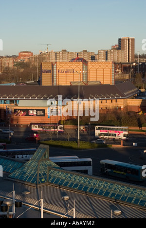 Quarry Hill de New York Street Leeds Leeds Playhouse et station de bus Banque D'Images