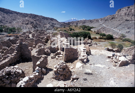 Pukara de Lasana ruines archéologiques de vallée de la culture Lickanantai Lasana N Chili abandonné en 1540 excursion populaire Banque D'Images