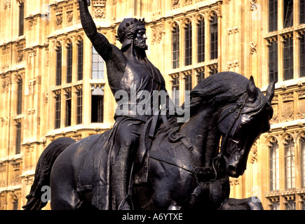 Chambres du Parlement le roi Richard cœur de Lion 1 Angleterre Londres Les chambres du Parlement de Westminster Big Ben Banque D'Images