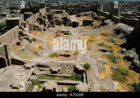 L'intérieur de la Citadelle Qala i Ikhtiyar ud din à l'origine construit par Alexandre le Grand mais construit dans sa forme actuelle par Malik Fak Banque D'Images