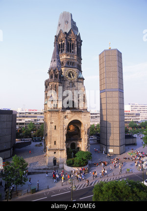 L'Église du Souvenir Kaiser Wilhelm à Berlin Allemagne Banque D'Images